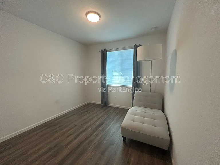 360 Pear Tree Ter #E — Photo 11