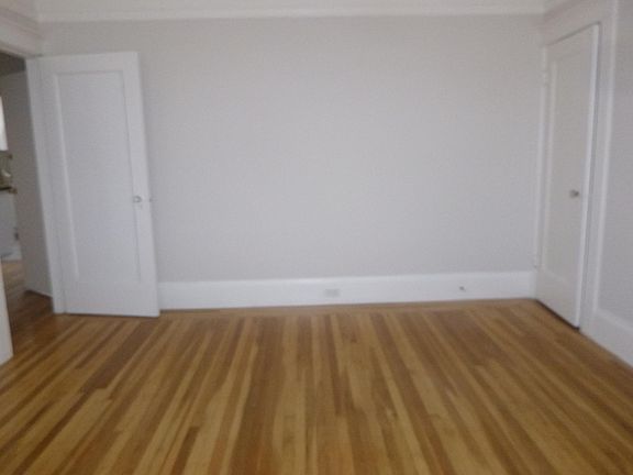 3rd image of 110 6th Ave #5