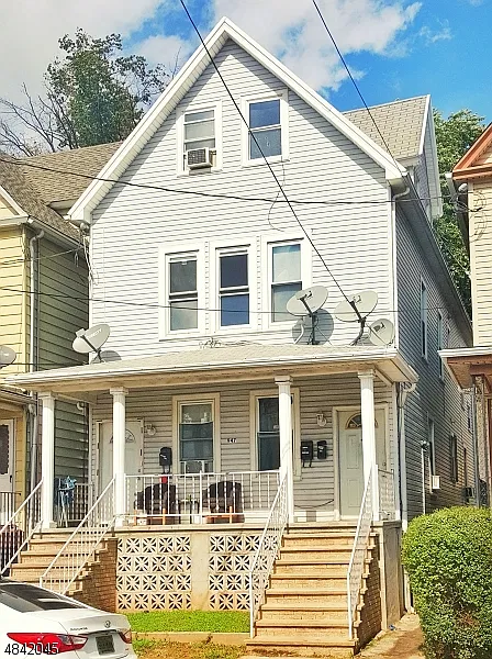 947 Anna St #1