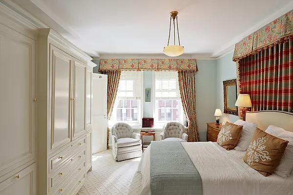 Sold by Stribling | media 10
