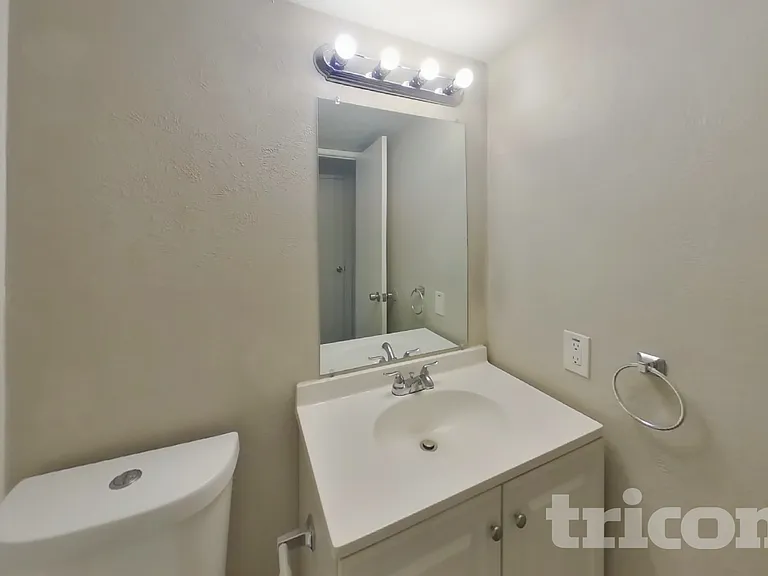 510 Carl C Senter St — Photo 13