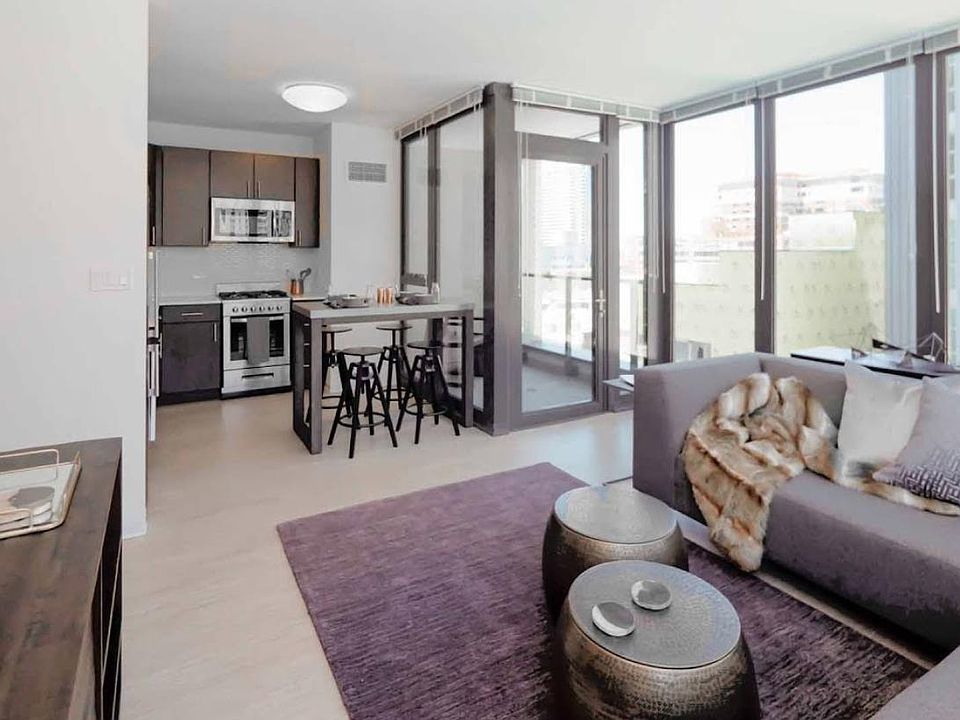 1st image of 61 W Superior St #2