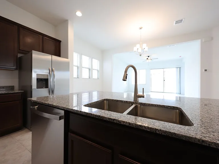 7683 W Smoketree Dr — Photo 9