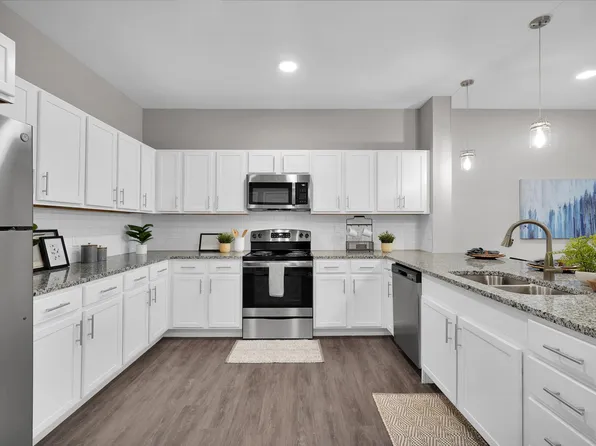 Saddle Brook Landings