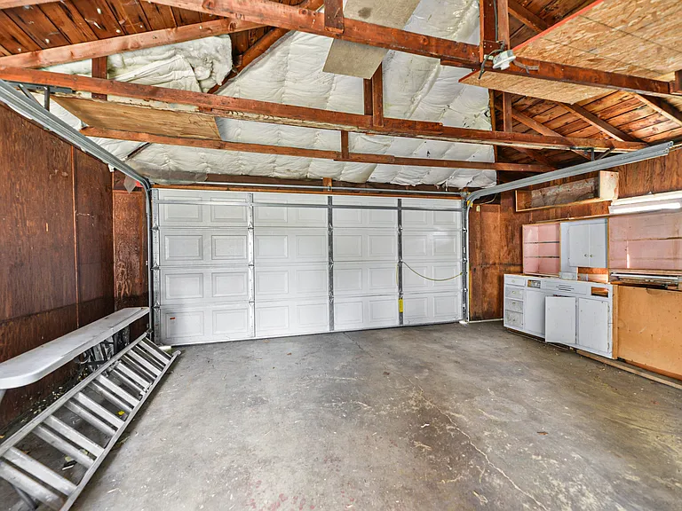 4702 N Post St — Photo 15