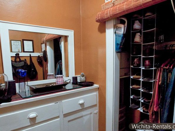 2606 E Douglas Ave #1