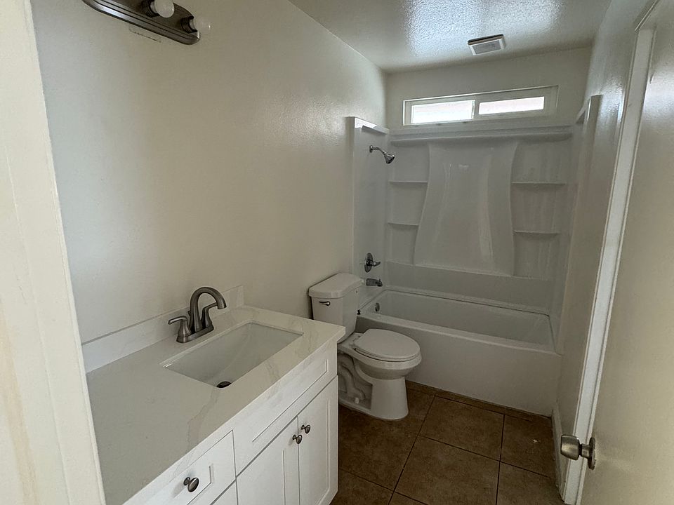 1st image of 13774 Karenlynn Dr