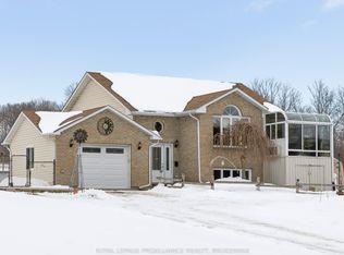 270 Mount Chesney Rd, South Frontenac, ON K0H 1X0