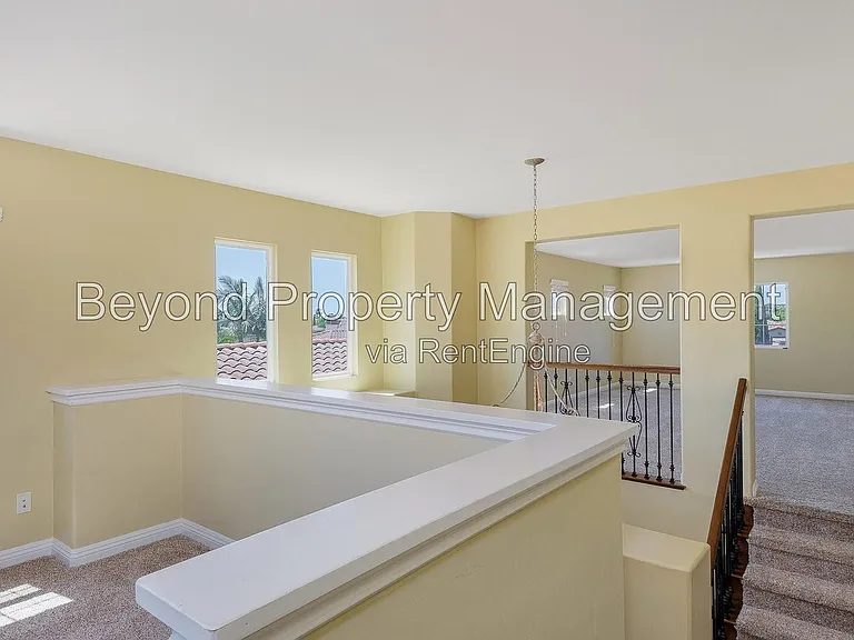 2947 Farragut Rd — Photo 26