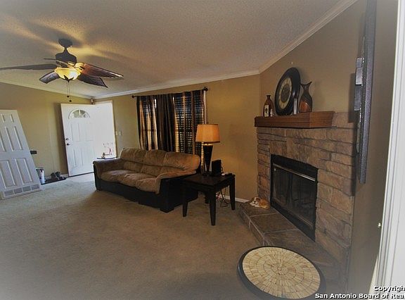 5th image of 133 Davie Ln