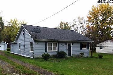 1st image of 474 Champion Ave E