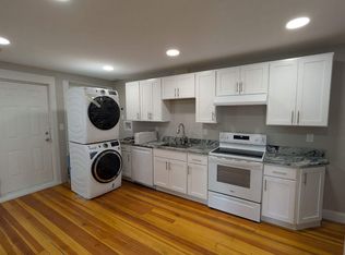 171 School St APT 2E, Bristol, CT 06010