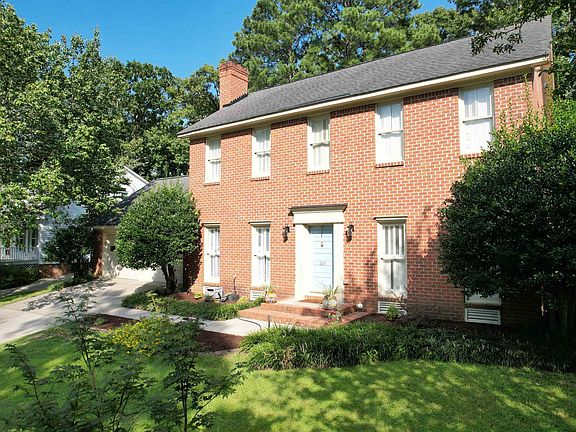 3rd image of 309 Dean Hall Ln