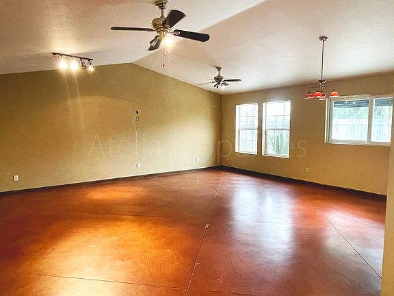 5th image of 2315 Cottonwood Dr