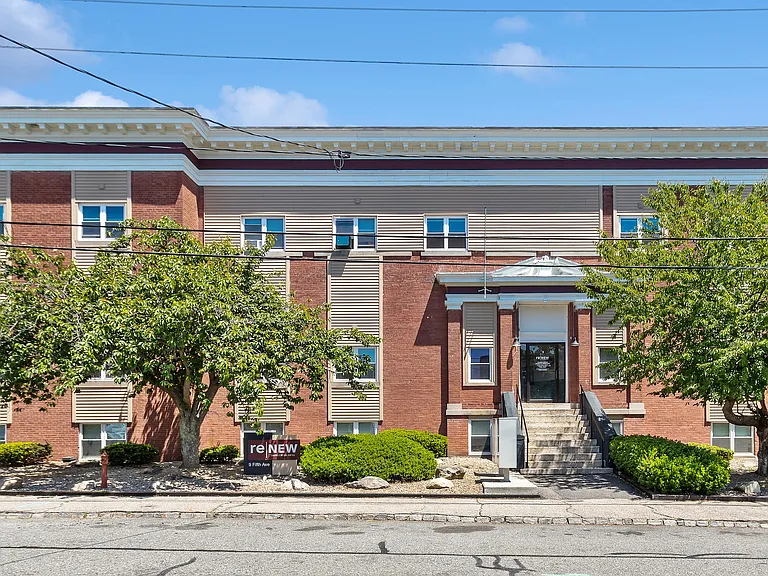 ReNew Taunton Apartment Collection — Photo 35