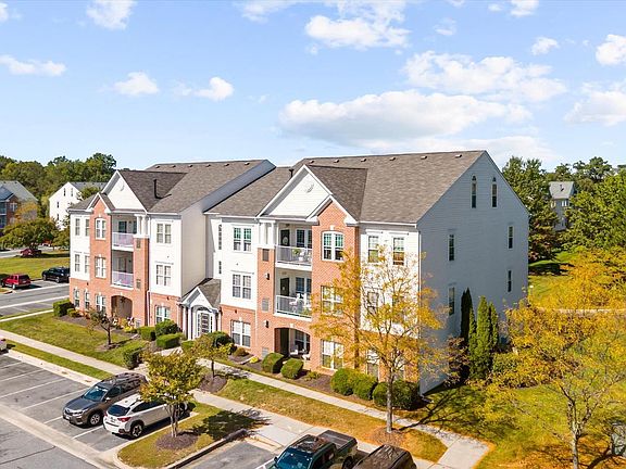 3rd image of 5174 Brightleaf Ct #5174