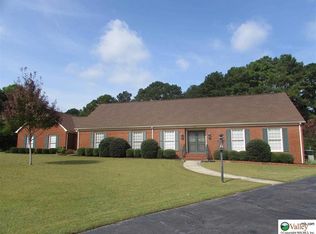 1502 Curtis Dr SE, Decatur, AL 35601