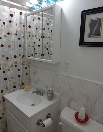 5th image of 223 W 16th St APT 2C