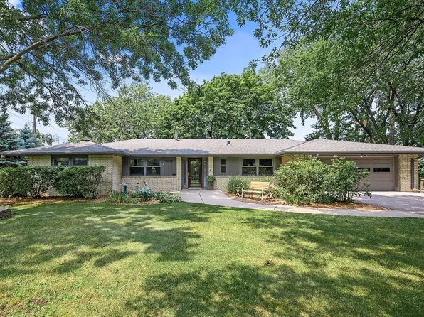 6210 Riverview Ter NE, Fridley, MN 55432