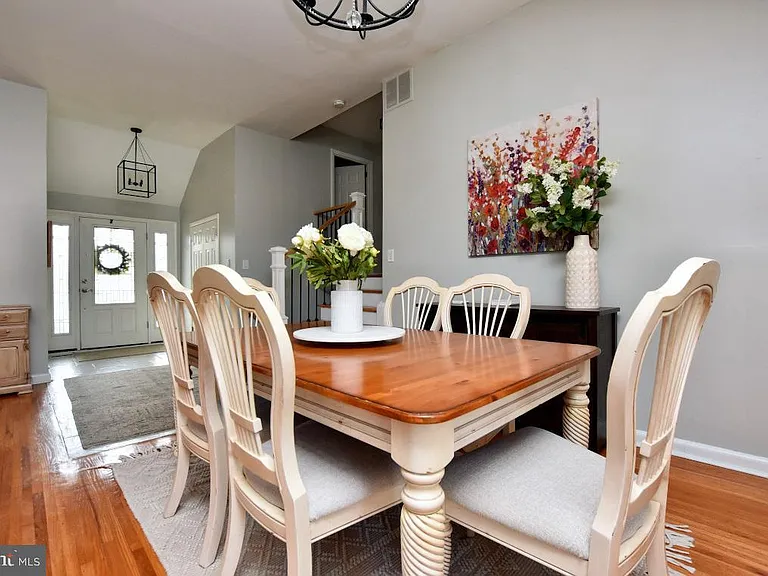 1022 Haral Pl — Photo 9