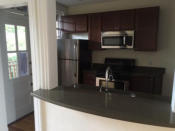 4th image of 3402 Park Ave APT 3