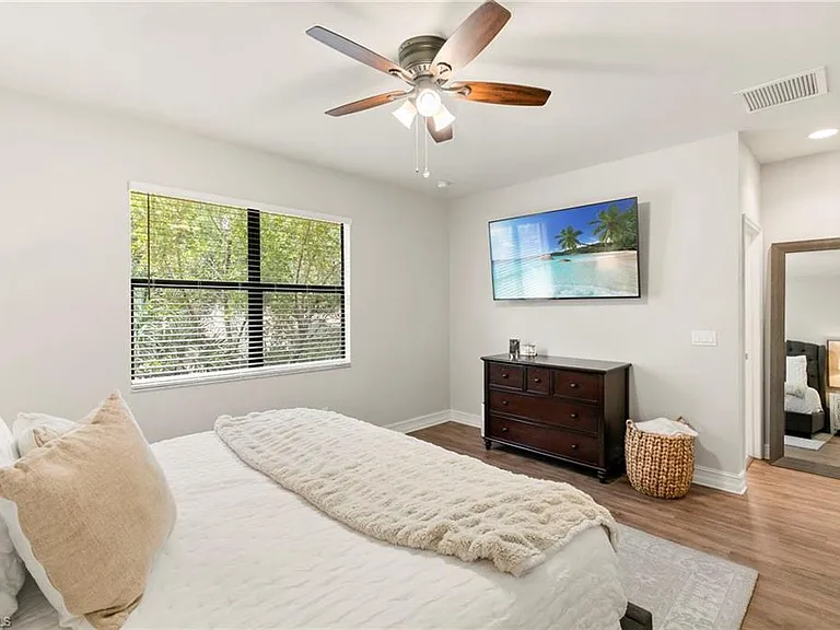 7797 Bristol Cir — Photo 14