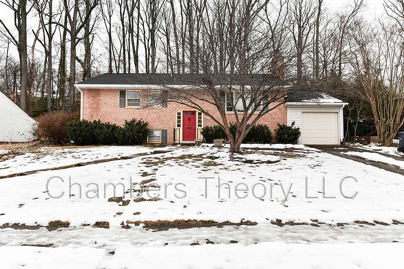 1st image of 7430 Westwood Park Ln