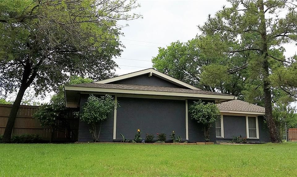 1st image of 1305 Grant Dr