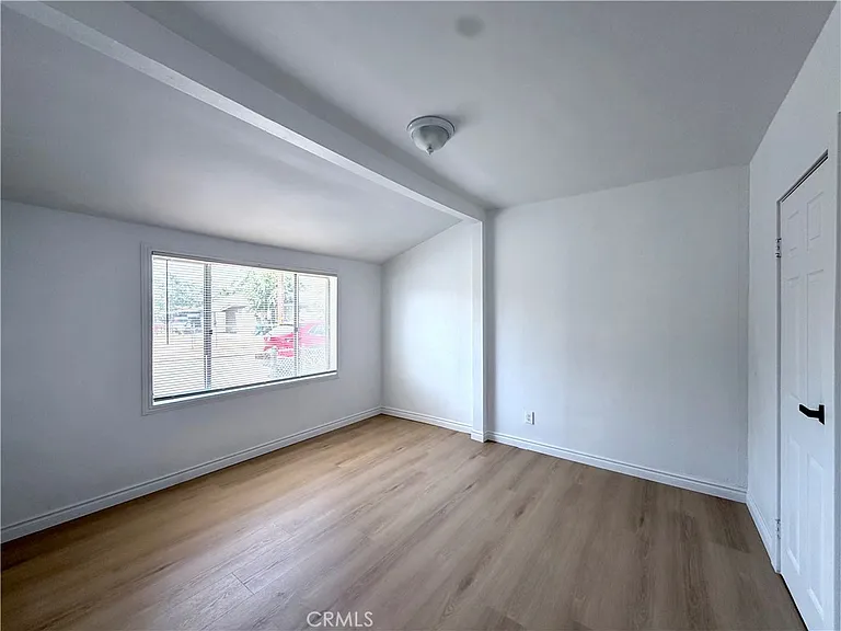 247 Stephen St — Photo 6