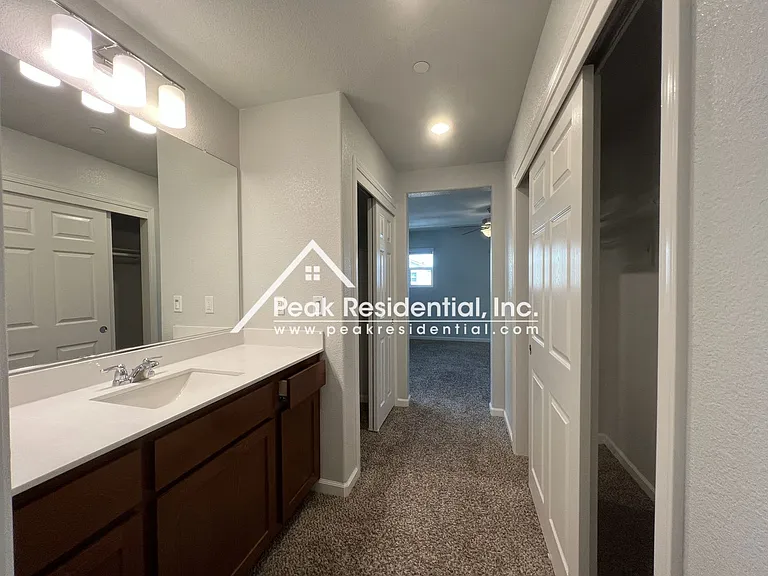 8112 Creeping Willow Ln — Photo 24