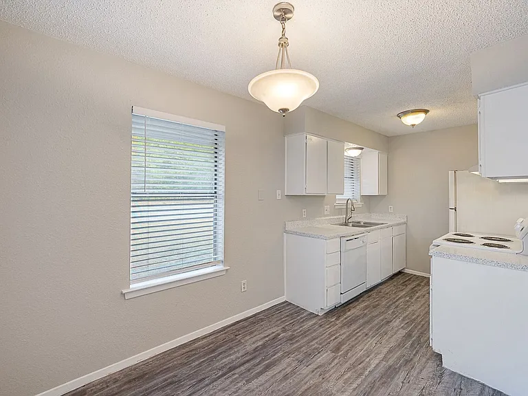 7450 Ruby Pl — Photo 24