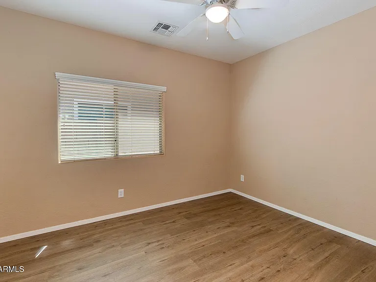 613 W Stanley Ave — Photo 29