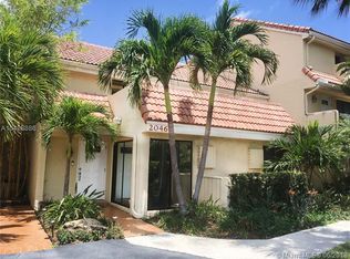 20460 NE 34th Ct, Miami, FL 33180