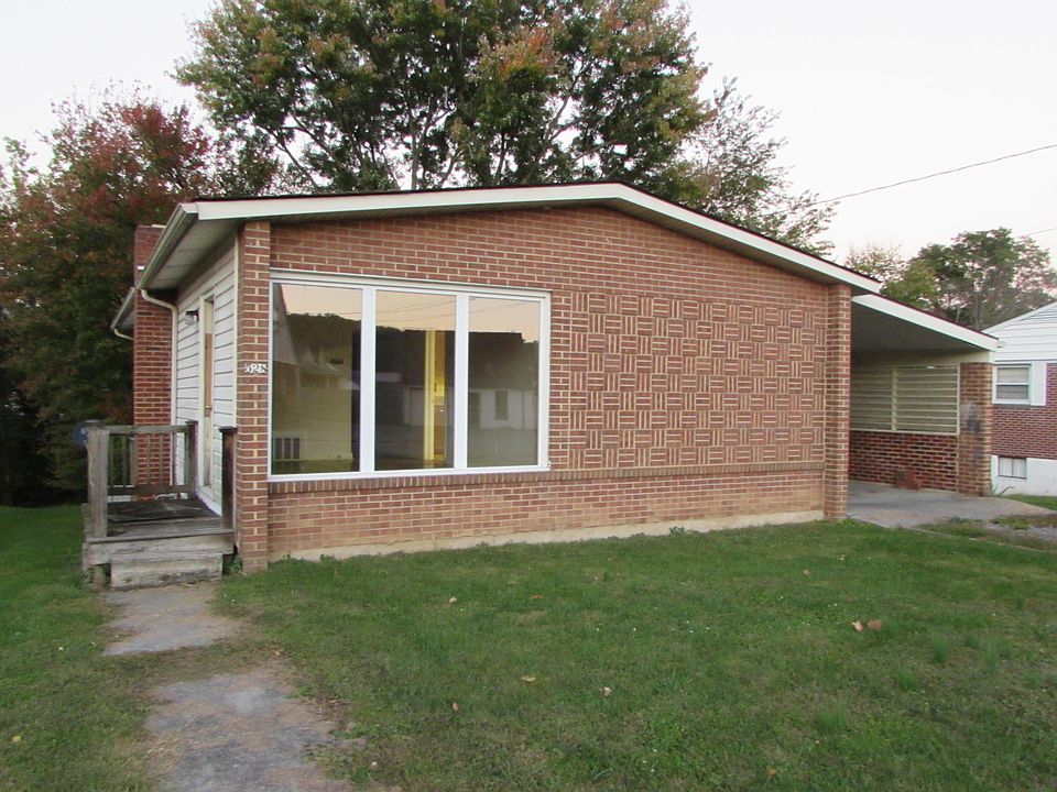 1st image of 528 W Parklin Dr