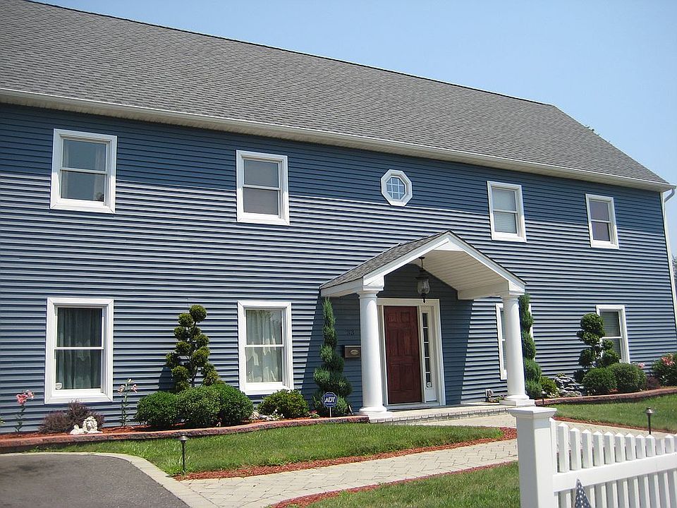 1st image of 33 Merry Ln