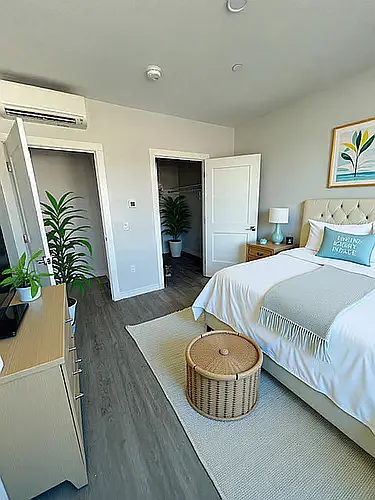 Residences at Sharon Gallery — Photo 66