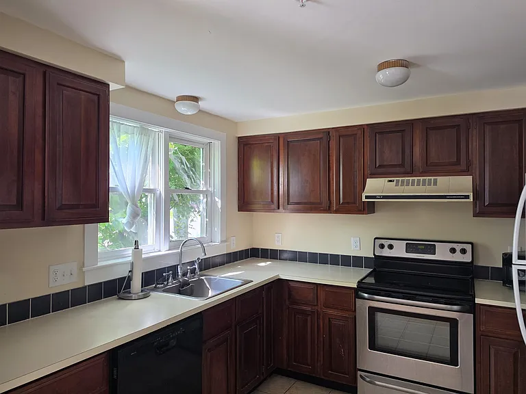 251 Knox Marsh Rd #12 — Photo 5