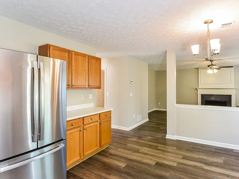 2521 Meadow Pond Trl — Photo 6