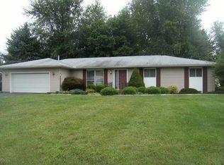 1276 Sherwood Downs Rd E, Newark, OH 43055