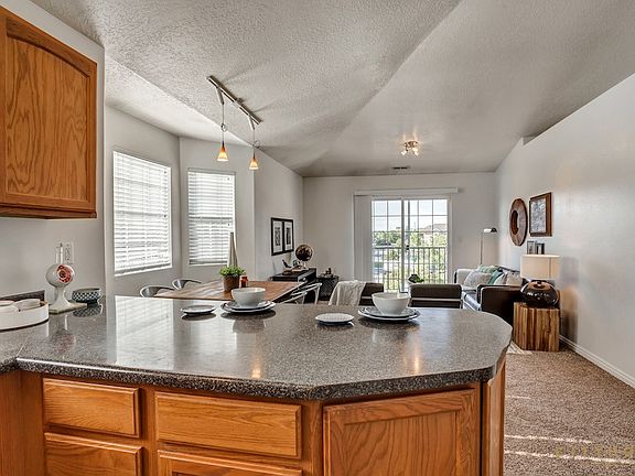 4th image of 1617 W Treille Ct Unit I12