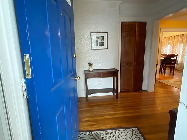 92 Harnden Ave — Photo 4