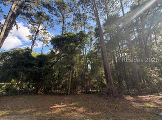 5 Alley Ct, Daufuskie Island, SC 29915