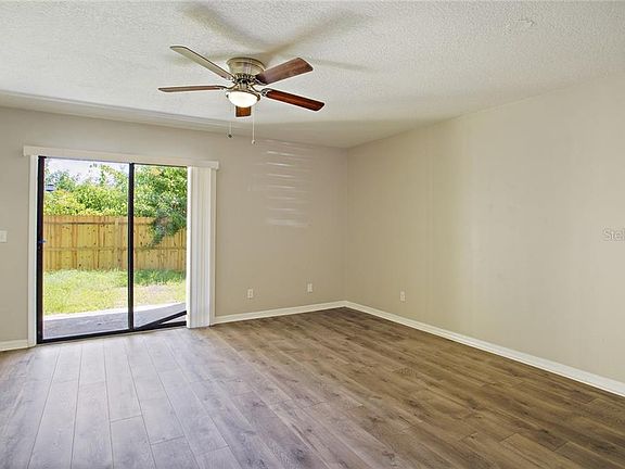 5th image of 200 Majors Ln APT D