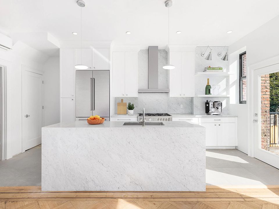 1st image of 1186 Union St #1