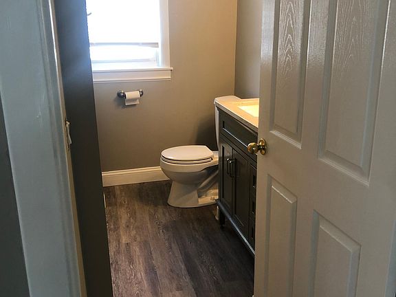 5th image of 37 Longfellow Ter Floor 2