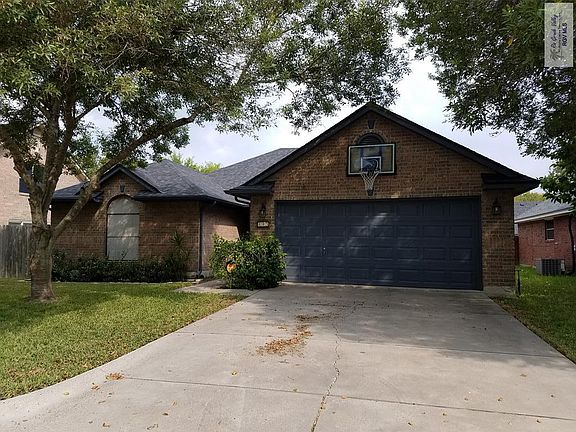 5th image of 809 E Robin Ave