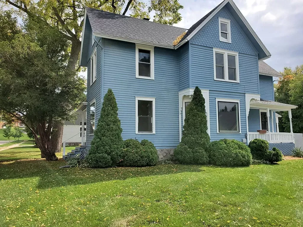 1 bed, 850 sqft, $1,300 — Photo 1