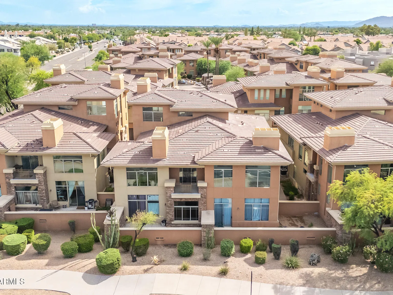 2 bed, 3.0 bath, 1564 sqft, $3,000 — Photo 3