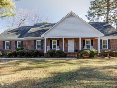 202 E Arrowhead Drive, Clinton, NC, 28328