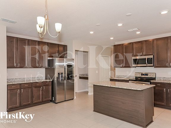 4th image of 4526 Birdsong Dr